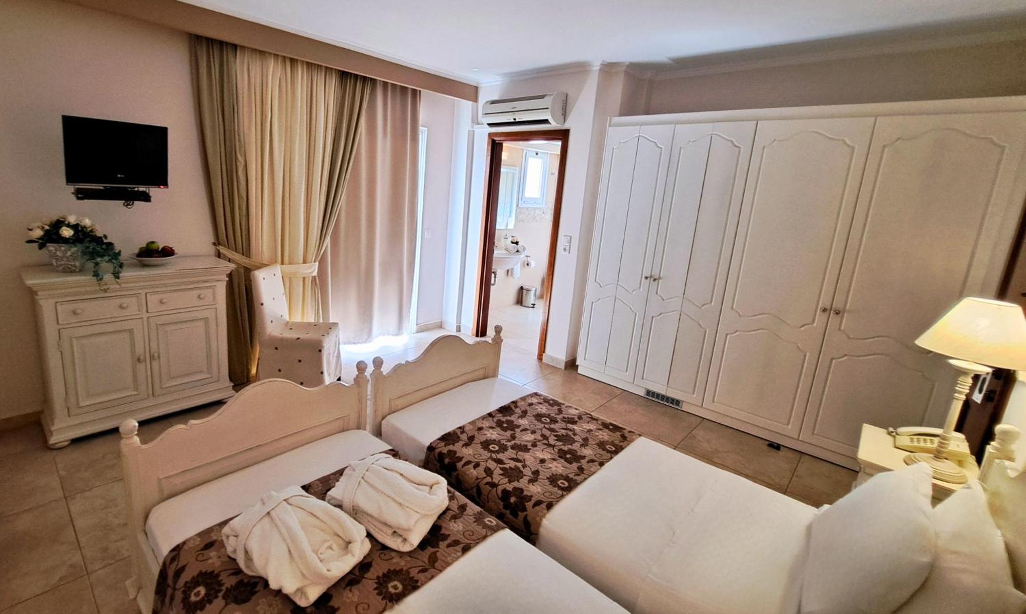 Hotel Astron Princess Karpathos Bagian luar foto