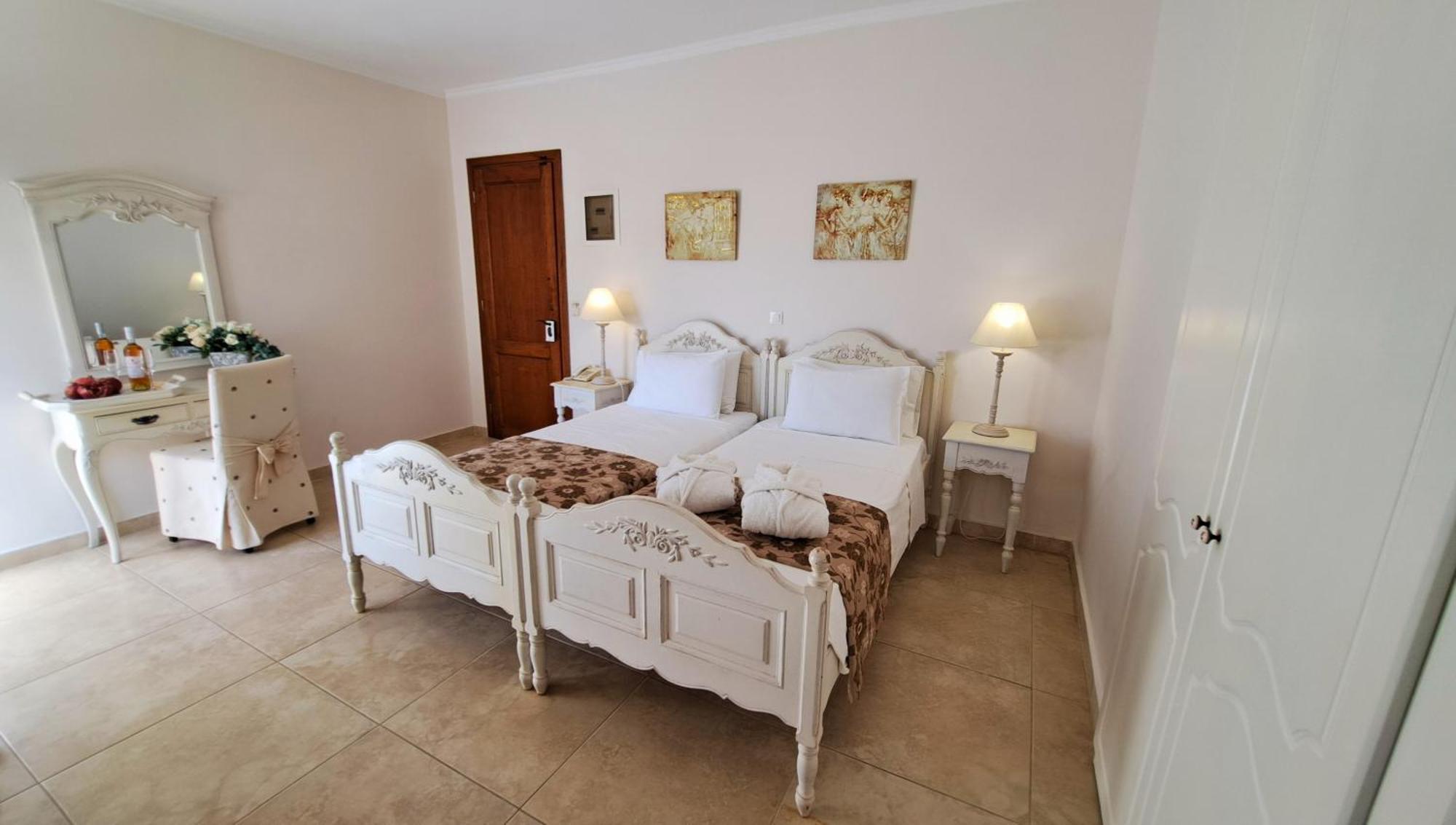 Hotel Astron Princess Karpathos Bagian luar foto