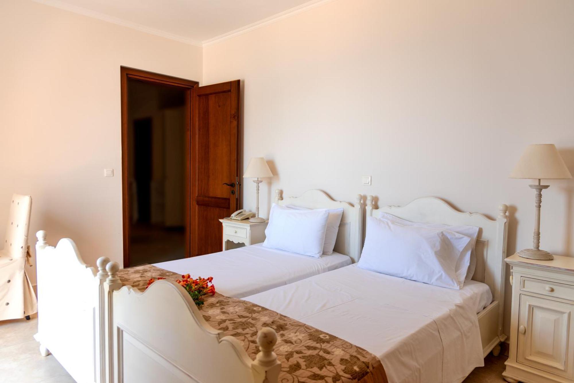Hotel Astron Princess Karpathos Bagian luar foto