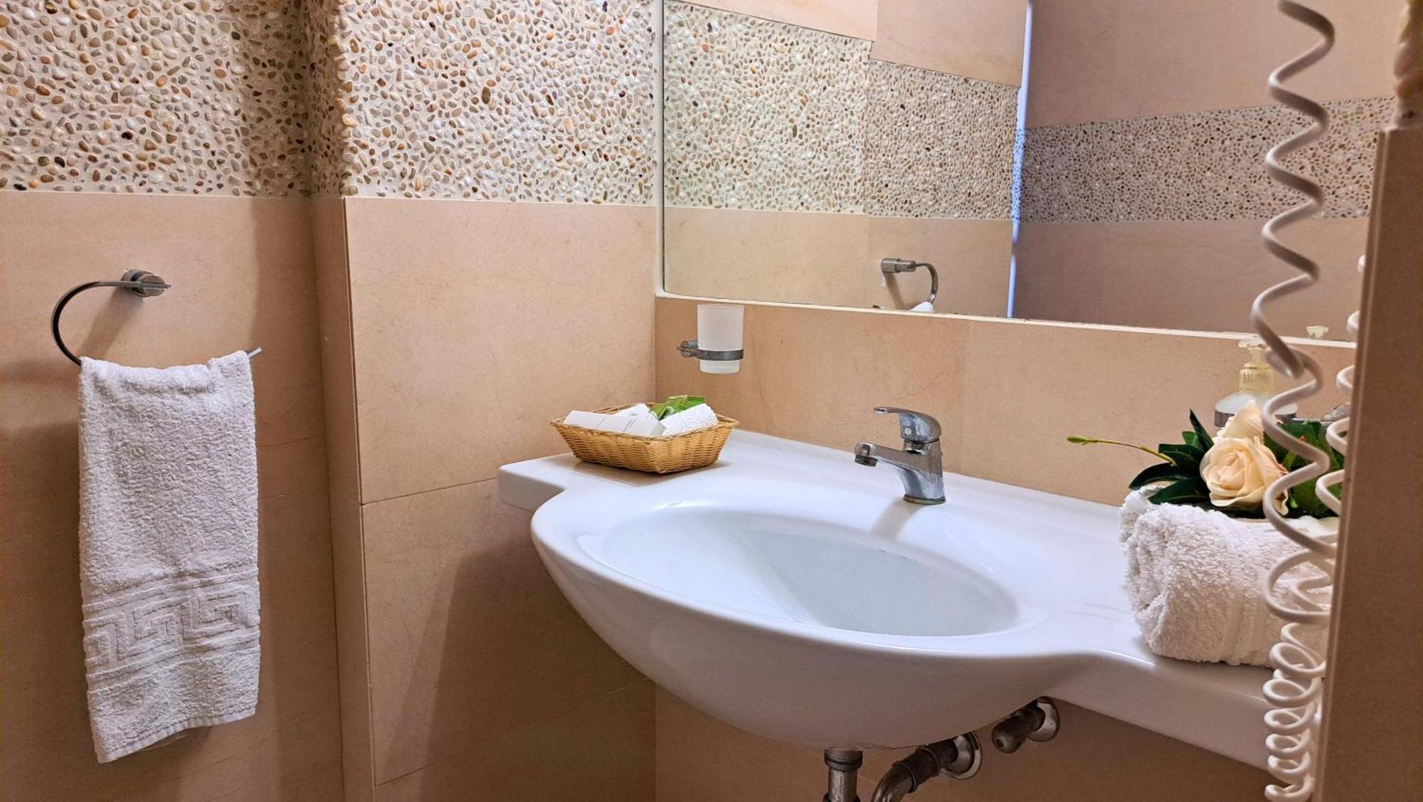 Hotel Astron Princess Karpathos Bagian luar foto